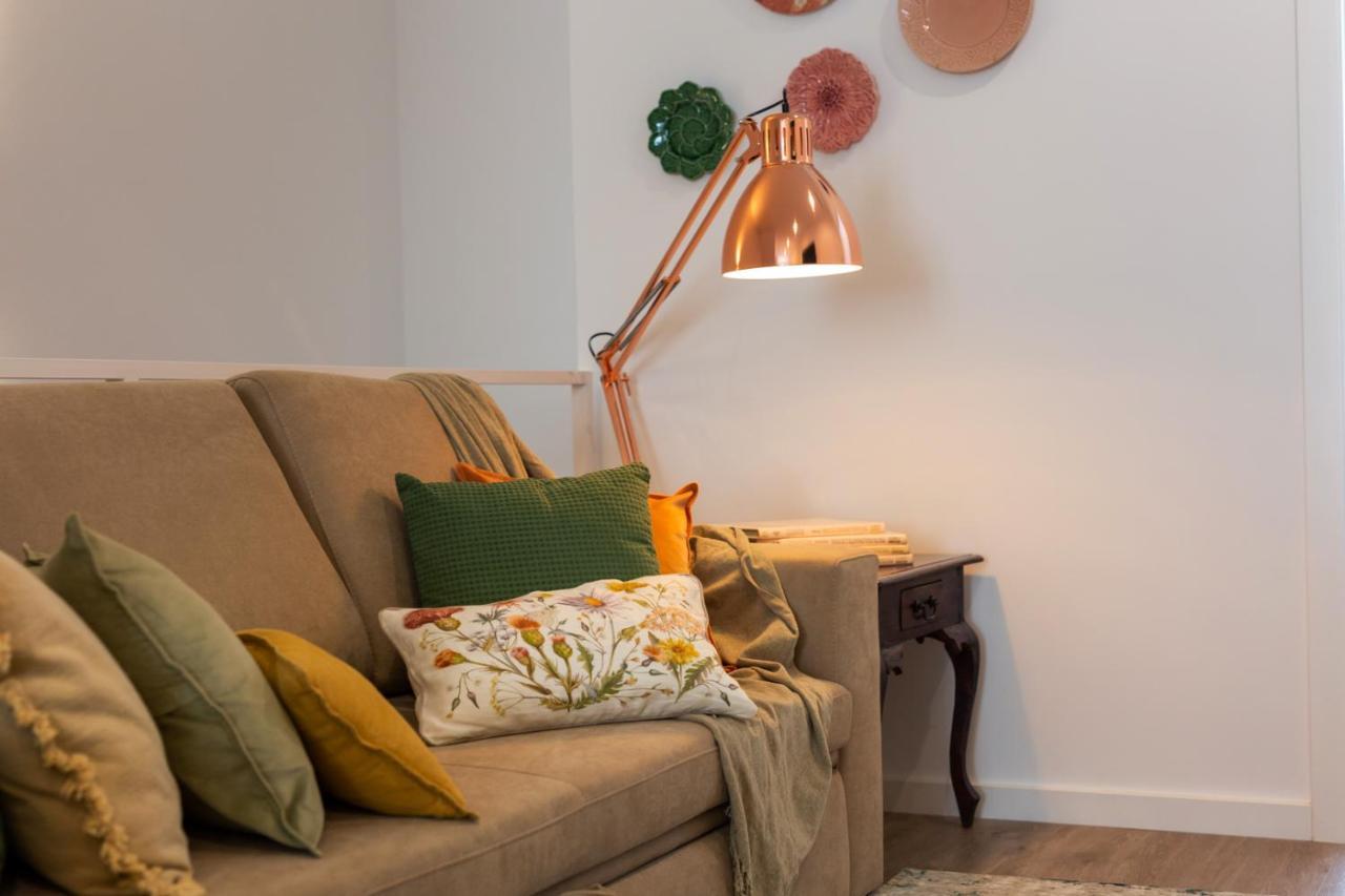 Stupendo- Two Rooms, Patio With Refreshing Pond-Center-Air Conditioning-Free Park Lisbon Bagian luar foto