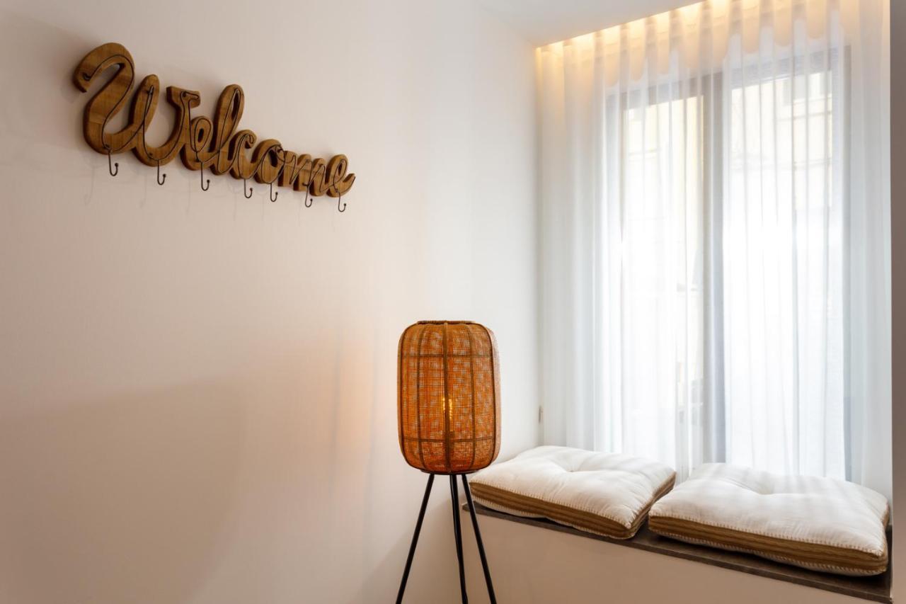 Stupendo- Two Rooms, Patio With Refreshing Pond-Center-Air Conditioning-Free Park Lisbon Bagian luar foto
